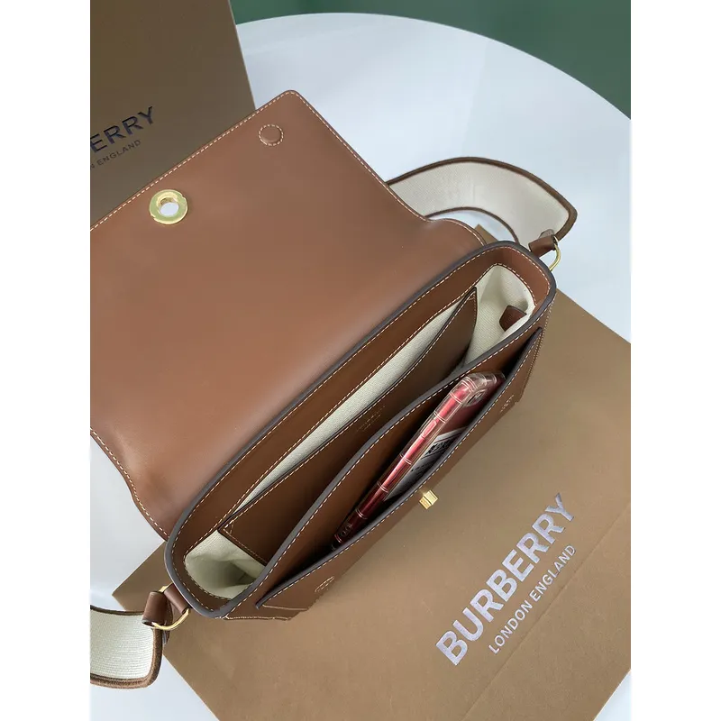 Burberry Crossbody Bag Logo Embroidered Strap &amp Leather A Nod to Heritage size:25×8×18cm #A54201