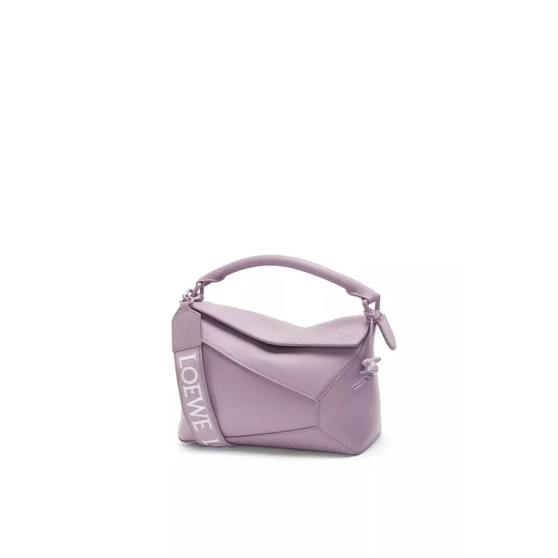 Loewe Puzzle Bag In Soft Lavender Leather With Branded Strap And Geometric Design #A50220