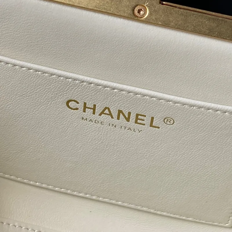 Chanel AS5912 Lambskin Pearl Trim Evening Bag 10×20×7cm #A64997 Chanel AS5912 Lambskin Pearl Trim Evening Bag 10×20×7cm #A64997