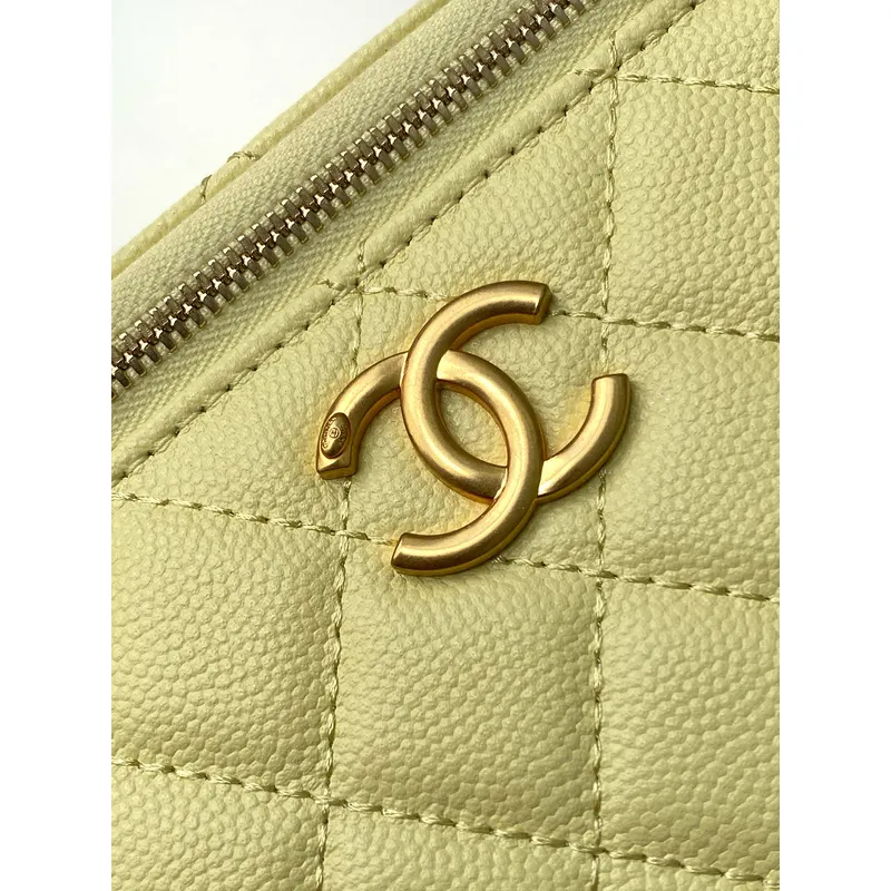 Chanel Quilted Caviar Leather Mini Vanity Bag With Gold Chain Strap And CC Logo size:9×17×8cm #A54385