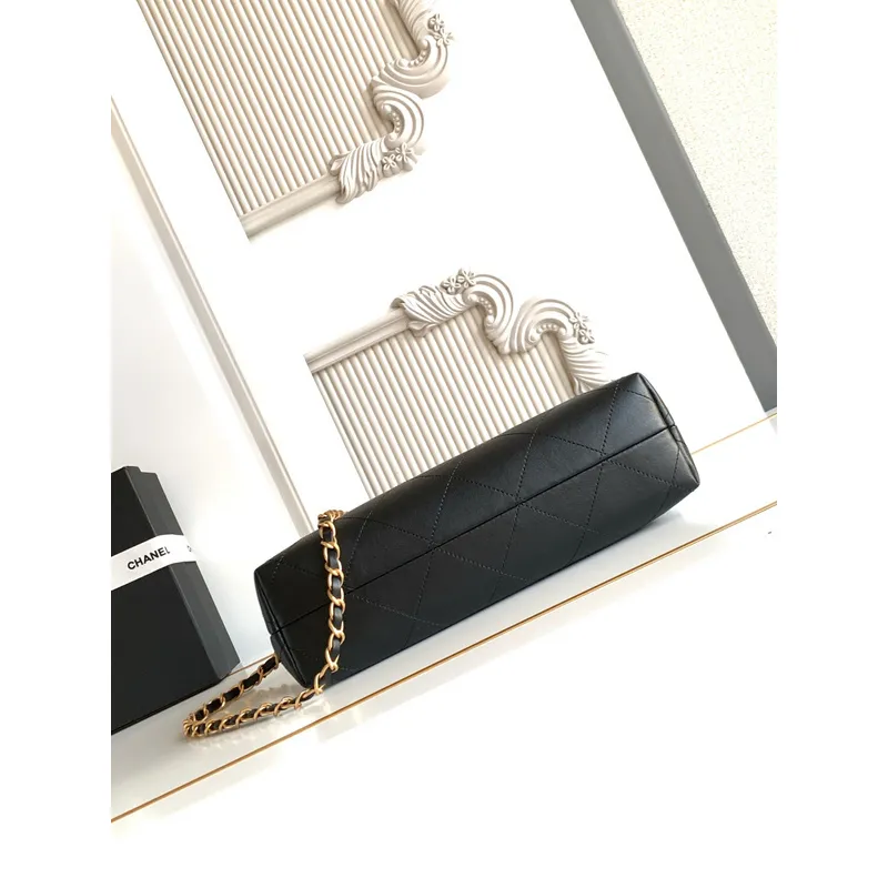 Chanel Black Quilted Leather Handbag With Gold Chain Strap And Iconic CC Logo size:18×29×8cm #A54386