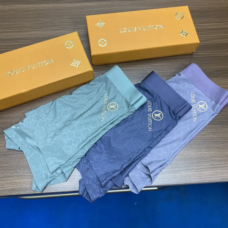 Louis Vuitton Underwears for Men 3 pairs per box #A65840