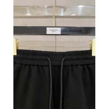 Louis Vuitton Pants for Louis Vuitton Short Pants for men #A64556