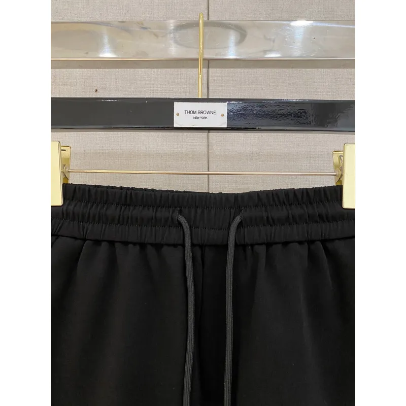 Louis Vuitton Pants for Louis Vuitton Short Pants for men #A64556