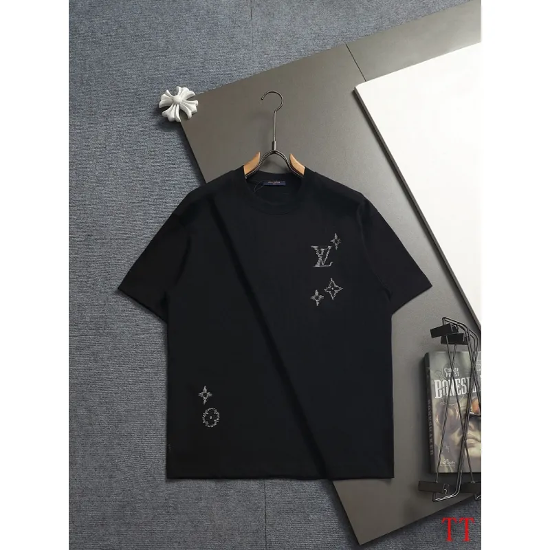 Louis Vuitton T-Shirts for AAAA Louis Vuitton T-Shirts #A65780