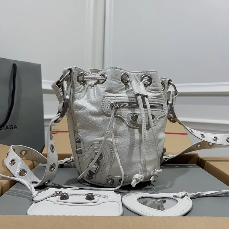 Balenciaga Bucket Bag Metallic Leather Studded Details Edgy Urban Style size:15×17×19cm #A54207