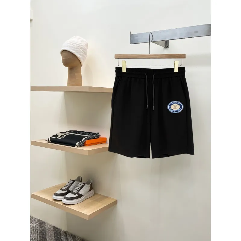 Louis Vuitton Pants for Louis Vuitton Short Pants for men #A64560