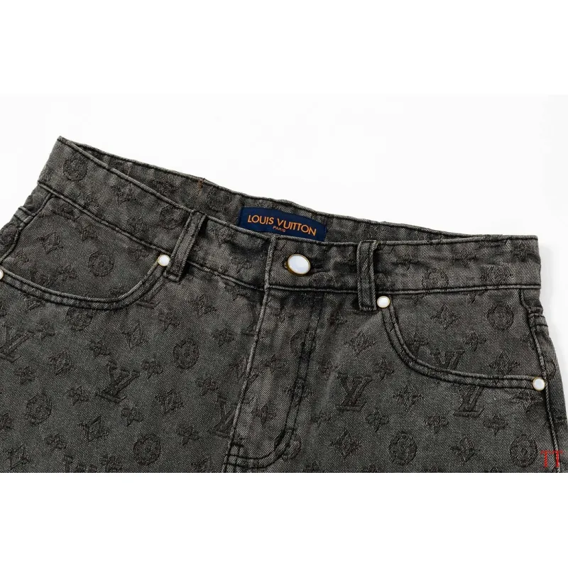 Louis Vuitton Pants for Louis Vuitton Short Pants for men #A64634