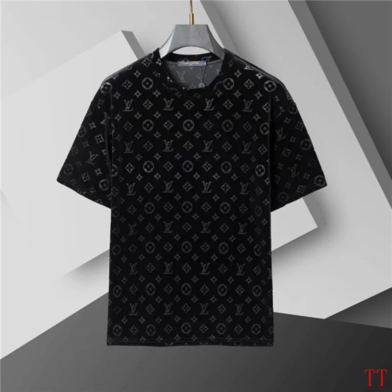 Louis Vuitton tracksuits for Louis Vuitton short tracksuits for men #A65805 Louis Vuitton tracksuits for Louis Vuitton short tracksuits for men #A65805