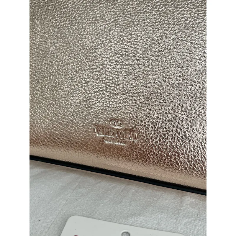 valentino Rockstud Metallic Leather Envelope Crossbody Bag 22.5×5×16cm #A65019