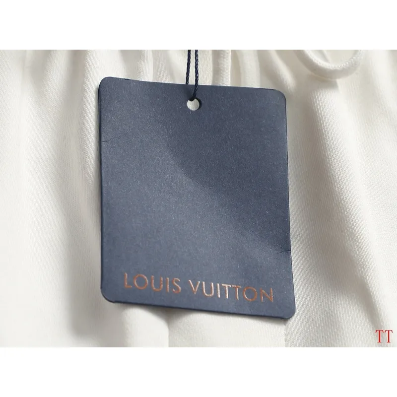 Louis Vuitton Pants for Louis Vuitton Short Pants for men #A64635