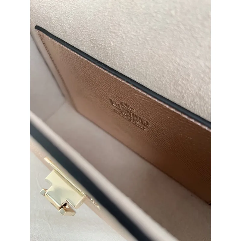 valentino Rockstud Metallic Leather Envelope Crossbody Bag 22.5×5×16cm #A65019