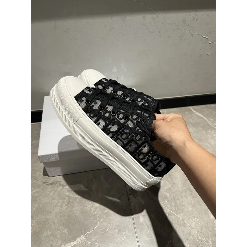Dior Womens Oblique Embroidered Mesh Sneakers #A66050