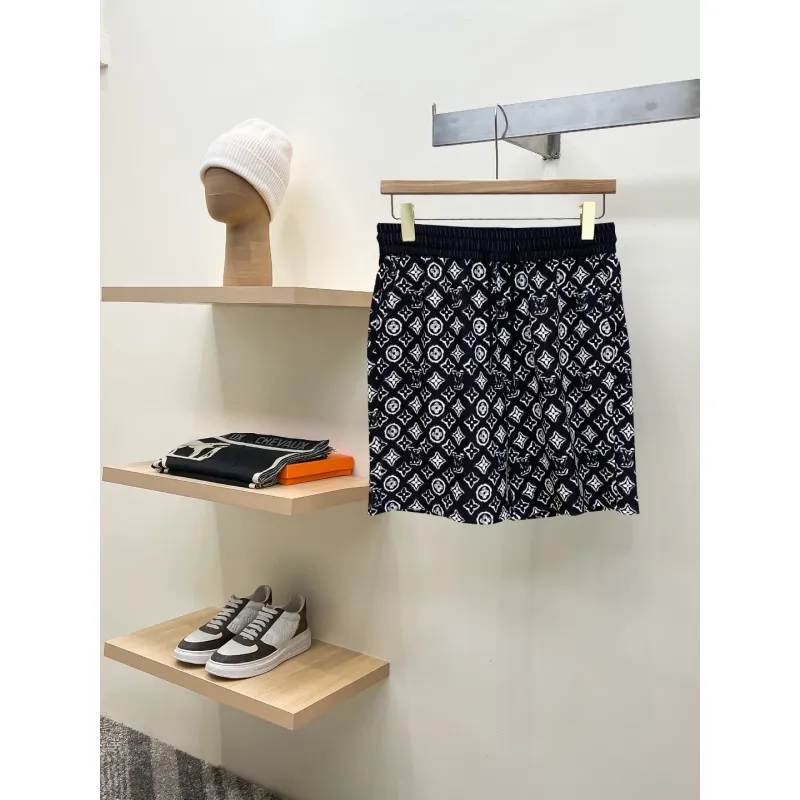 Louis Vuitton Pants for Louis Vuitton Short Pants for men #A64553
