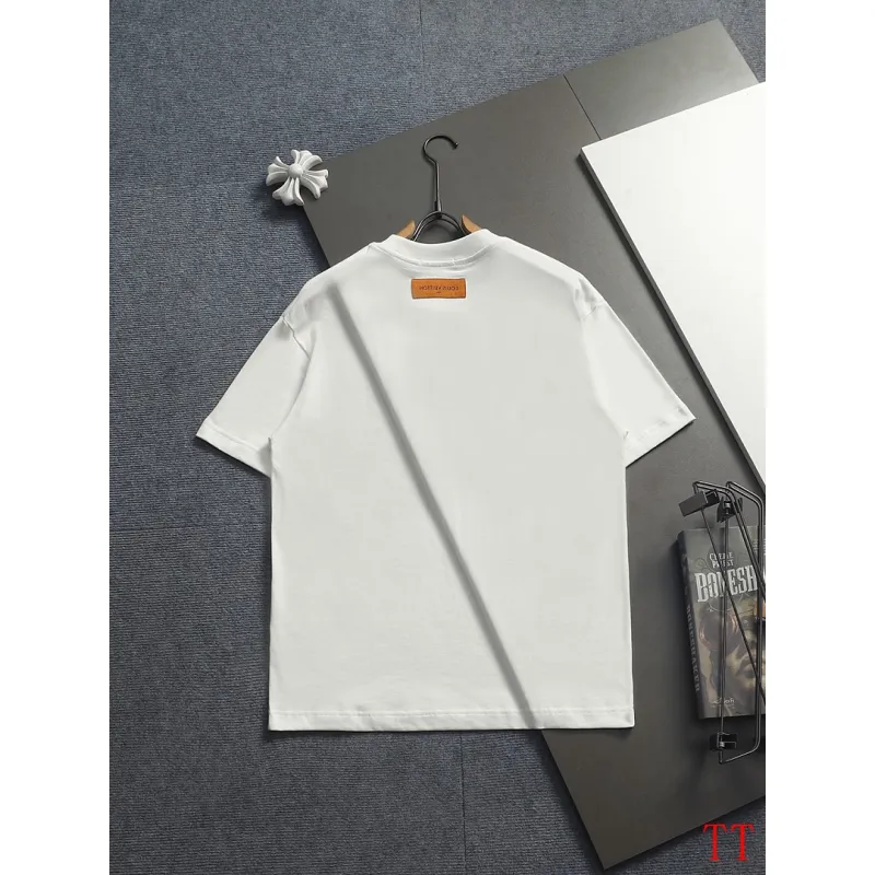 Louis Vuitton T-Shirts for AAAA Louis Vuitton T-Shirts #A65781