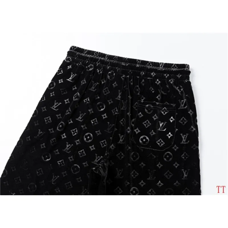 Louis Vuitton tracksuits for Louis Vuitton short tracksuits for men #A65804