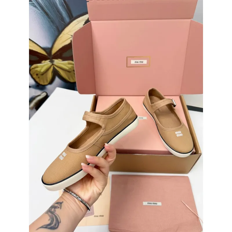 Miu Miu Womens Retro Calfskin Leather Ballet Flats #A66073
