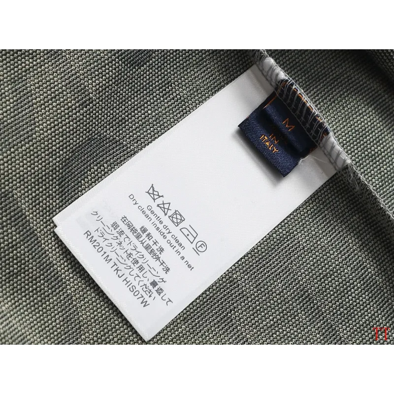 Louis Vuitton tracksuits for Louis Vuitton short tracksuits for men #A65800 Louis Vuitton tracksuits for Louis Vuitton short tracksuits for men #A65800