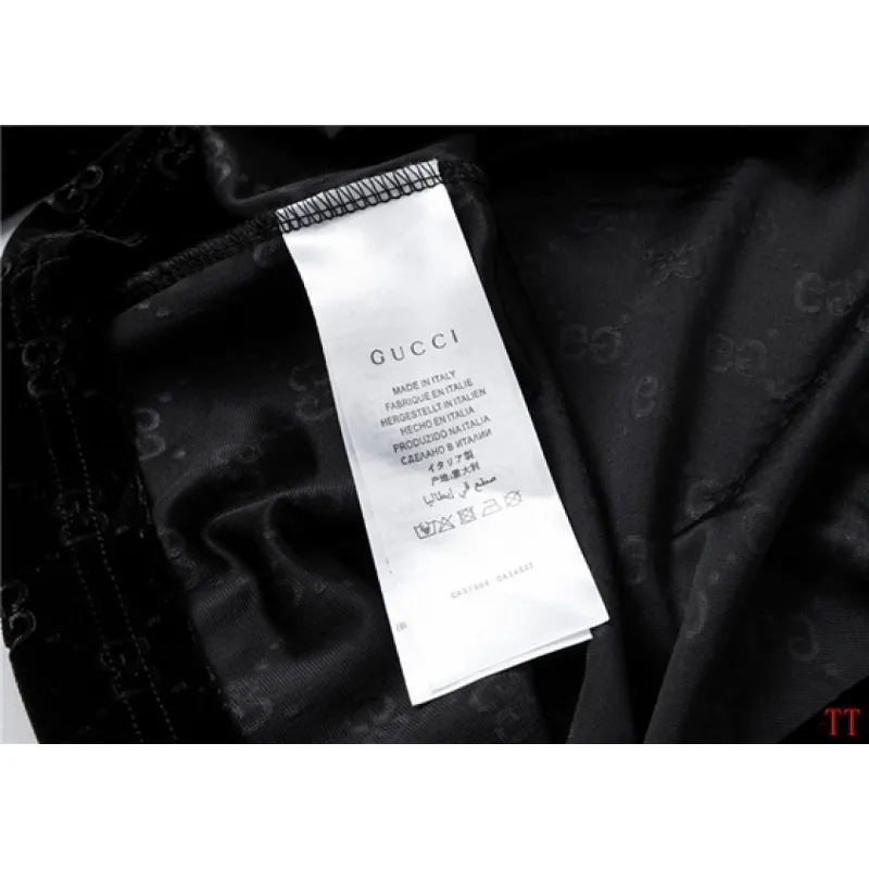 Gucci Tracksuits for Gucci short tracksuits for men #A65806