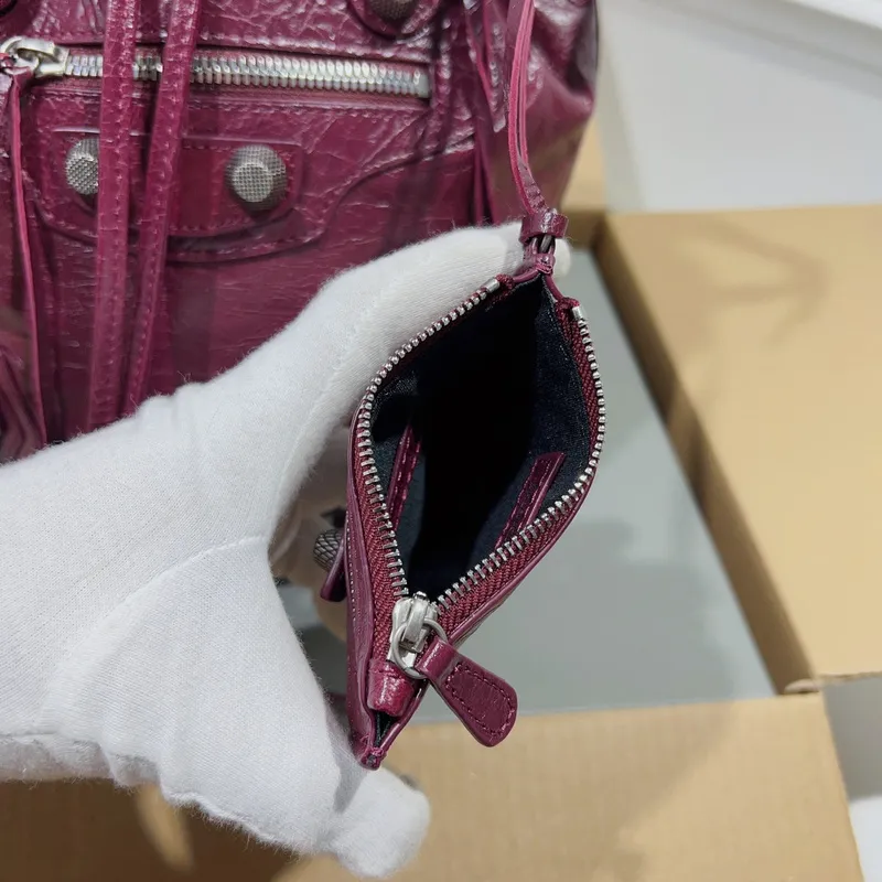 Balenciaga Bucket Bag Burgundy Leather Studded Edges A Bold Fashion Statement size:30×23×17cm #A54208
