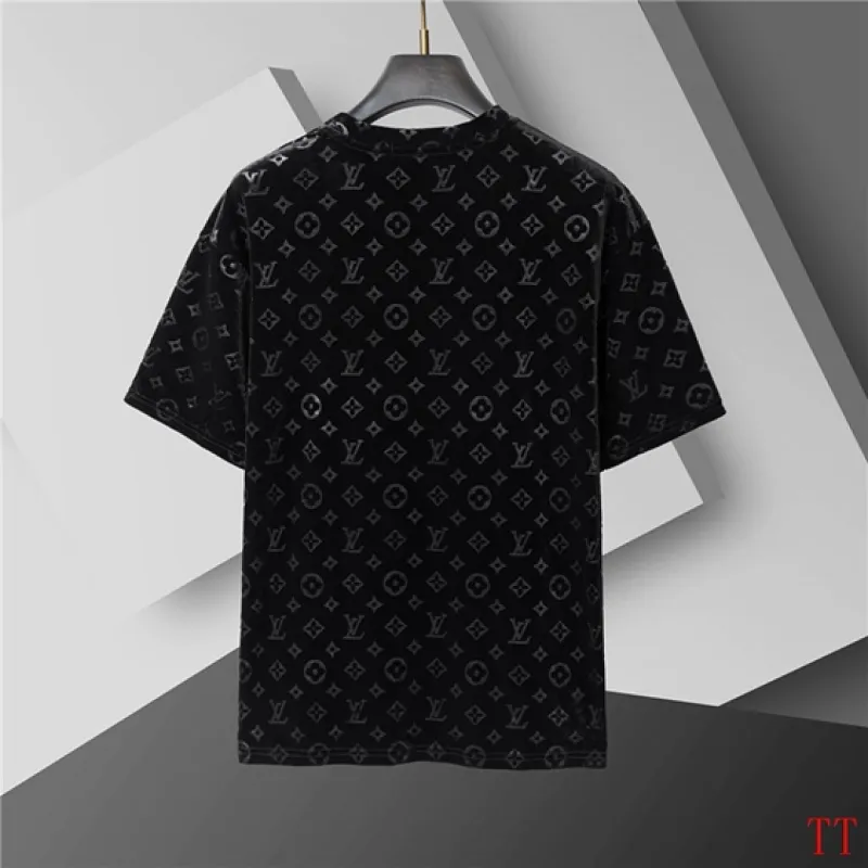 Louis Vuitton tracksuits for Louis Vuitton short tracksuits for men #A65805 Louis Vuitton tracksuits for Louis Vuitton short tracksuits for men #A65805