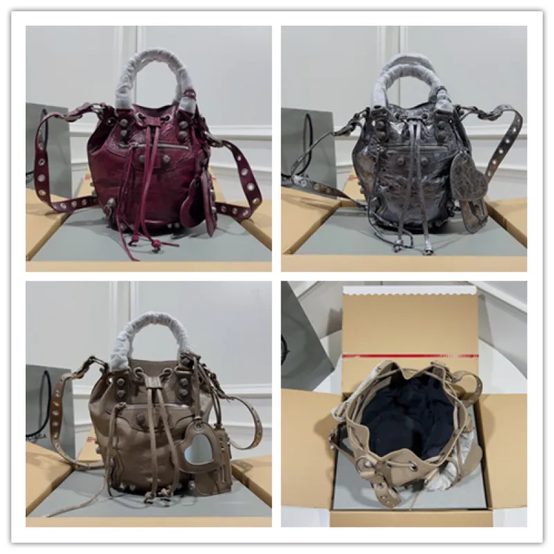 Balenciaga Bucket Bag Burgundy Leather Studded Edges A Bold Fashion Statement size:30×23×17cm #A54208