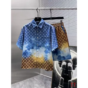 Louis Vuitton tracksuits for Louis Vuitton short tracksuits for men #A65801