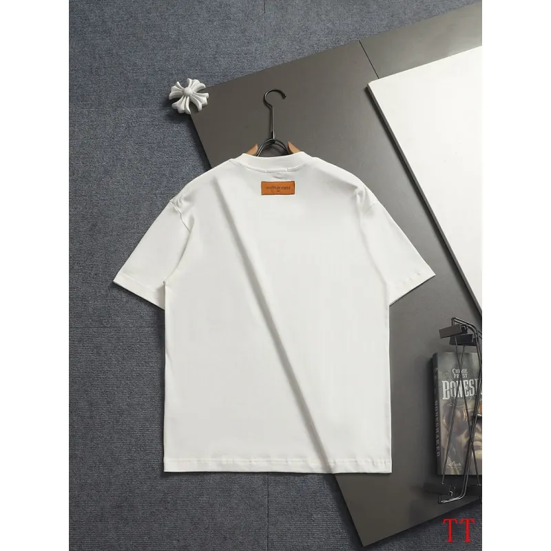 Louis Vuitton T-Shirts for AAAA Louis Vuitton T-Shirts #A65780