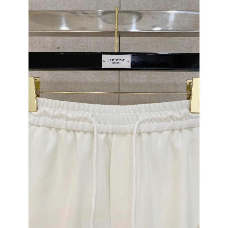 Louis Vuitton Pants for Louis Vuitton Short Pants for men #A64561 Louis Vuitton Pants for Louis Vuitton Short Pants for men #A64561