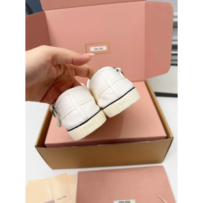 Miu Miu Womens Retro Calfskin Leather Ballet Flats #A66075