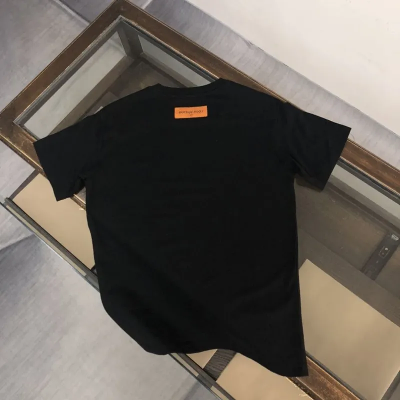 Louis Vuitton T-Shirts for AAAA Louis Vuitton T-Shirts #A65929