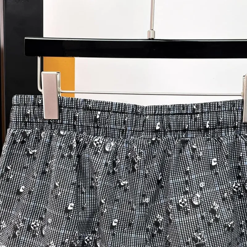 Louis Vuitton Pants for Louis Vuitton Short Pants for men #A65627