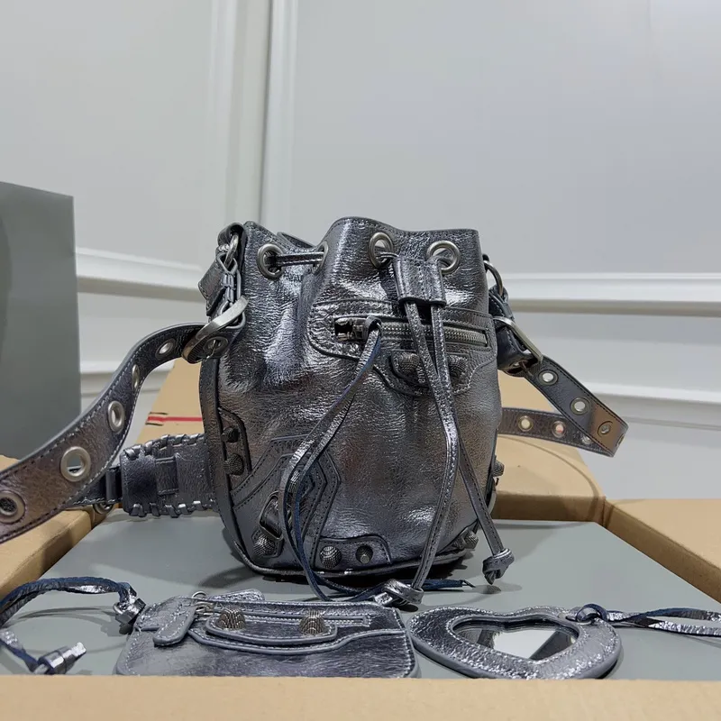 Balenciaga Bucket Bag Metallic Leather Studded Details Edgy Urban Style size:15×17×19cm #A54207