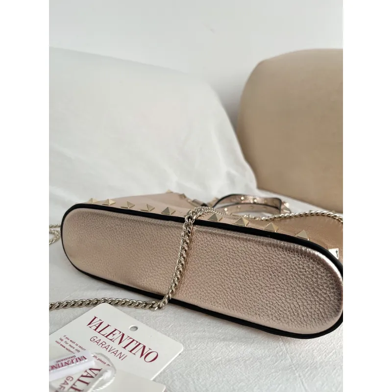valentino Garavani Rockstud Metallic Leather Tote Bag 23×15.5×6cm #A65016