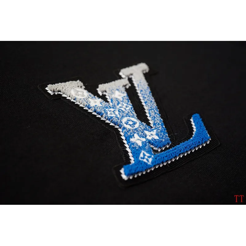 Louis Vuitton T-Shirts for AAAA Louis Vuitton T-Shirts #A65797