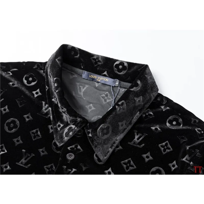 Louis Vuitton tracksuits for Louis Vuitton short tracksuits for men #A65804