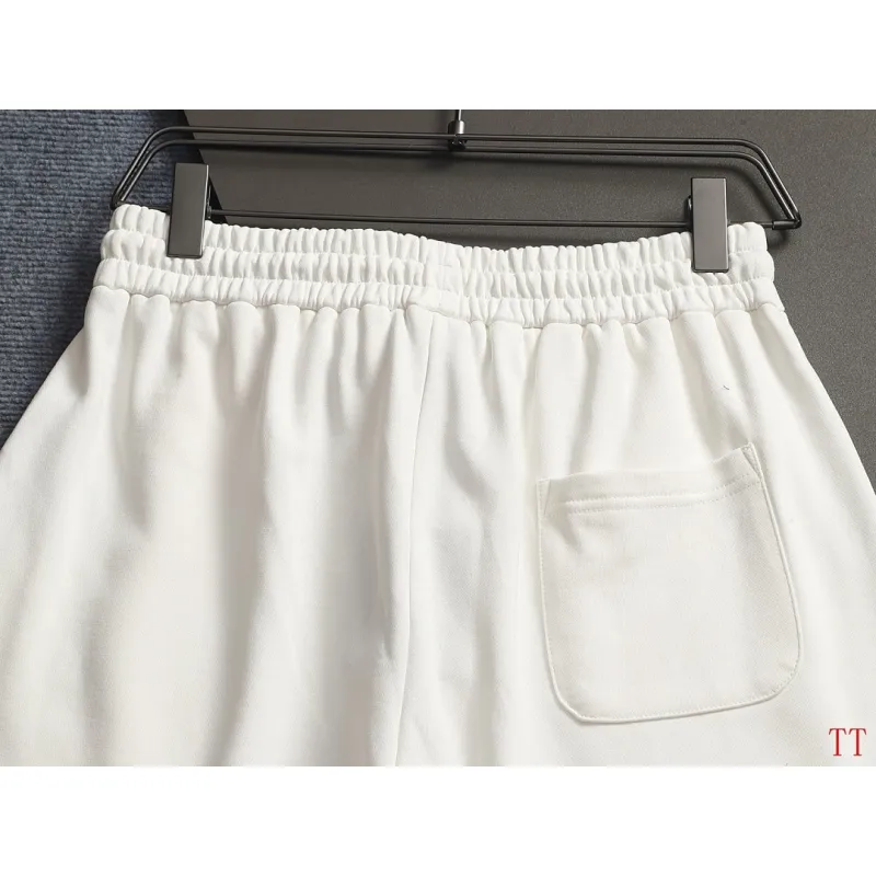 Louis Vuitton Pants for Louis Vuitton Short Pants for men #A64635