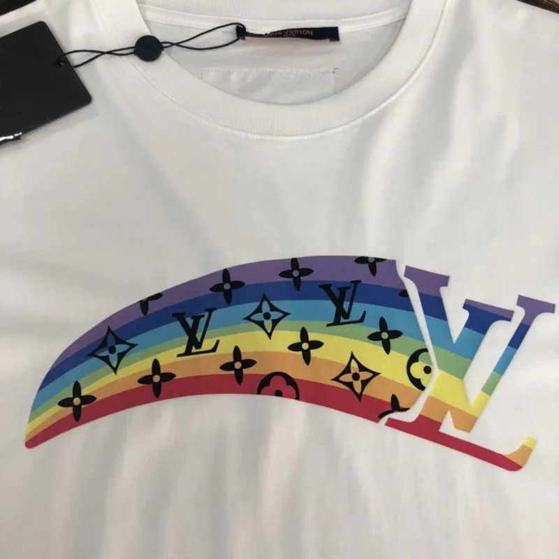 Louis Vuitton T-Shirts for AAAA Louis Vuitton T-Shirts #A65929