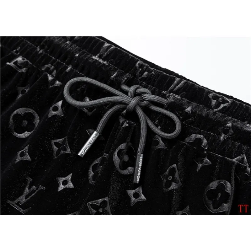 Louis Vuitton tracksuits for Louis Vuitton short tracksuits for men #A65804