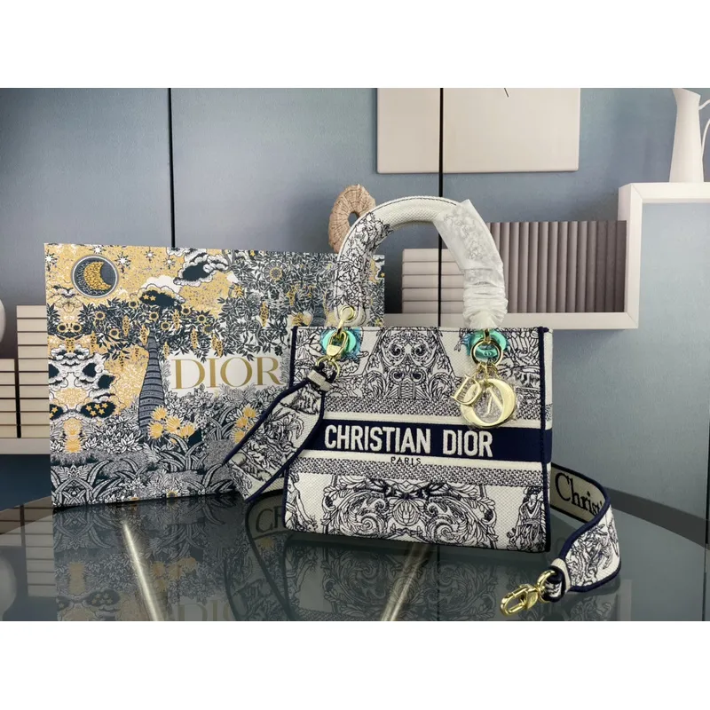 D-ior Lady D - Lite Bag With Vibrant Pink And Artistic Embellishments size:24×20×11cm #A53709 D-ior Lady D - Lite Bag With Vibrant Pink And Artistic Embellishments size:24×20×11cm #A53709