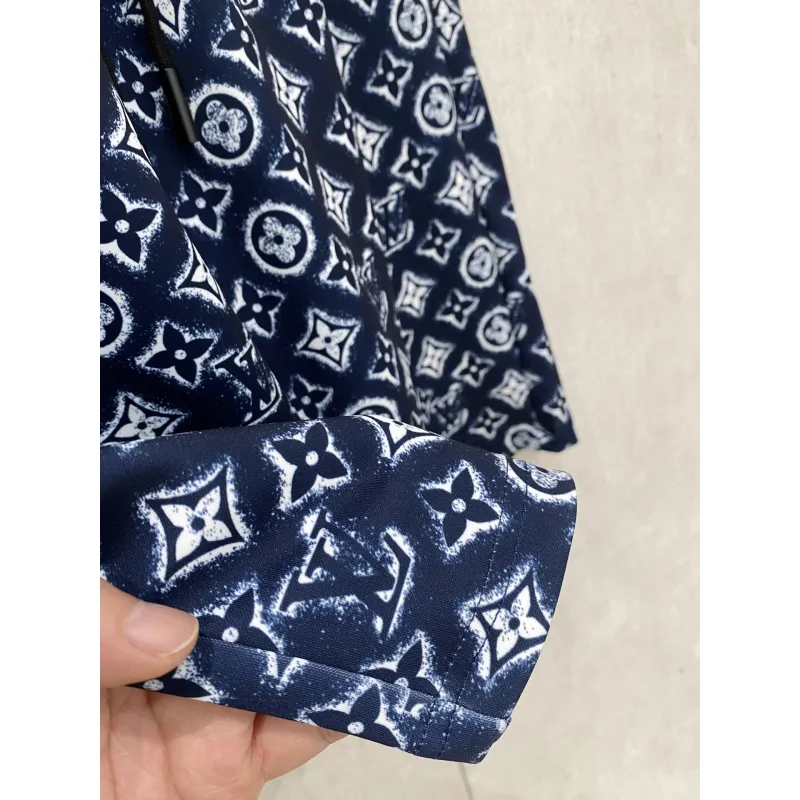 Louis Vuitton Pants for Louis Vuitton Short Pants for men #A64555