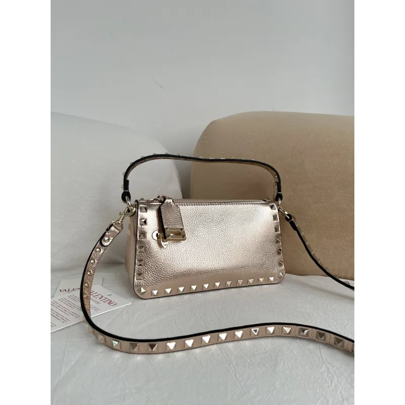 valentino Garavani Rockstud Metallic Leather Crossbody Bag 19×13×7cm #A65015