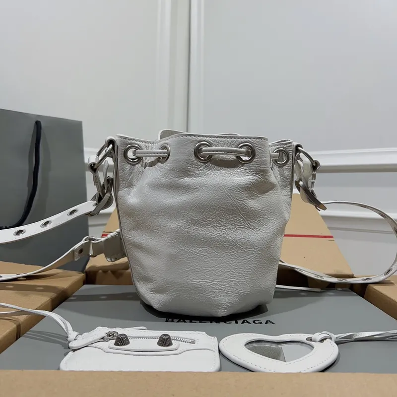 Balenciaga Bucket Bag Metallic Leather Studded Details Edgy Urban Style size:15×17×19cm #A54207