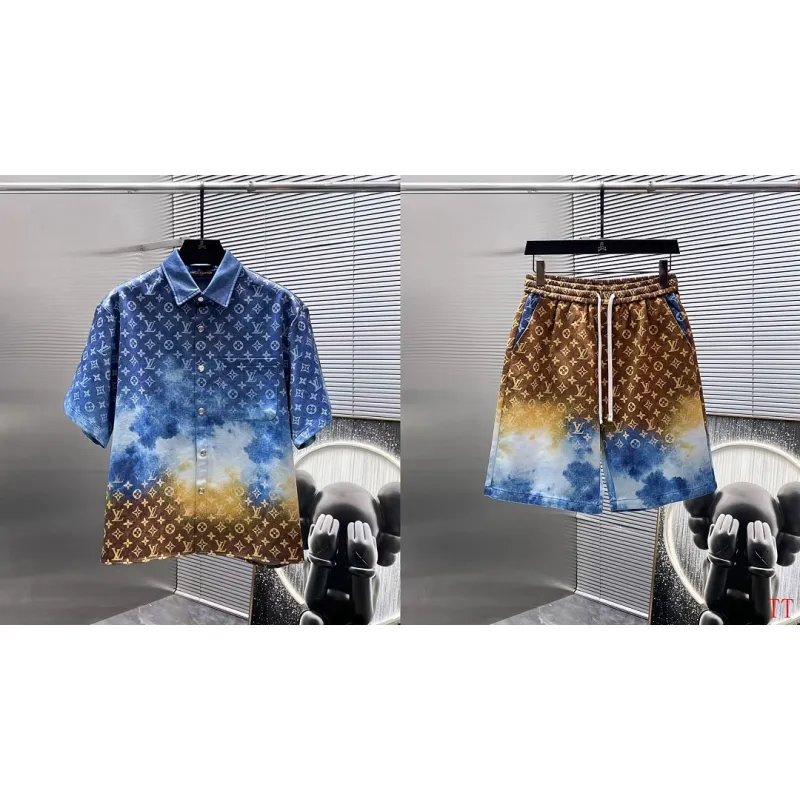 Louis Vuitton tracksuits for Louis Vuitton short tracksuits for men #A65801