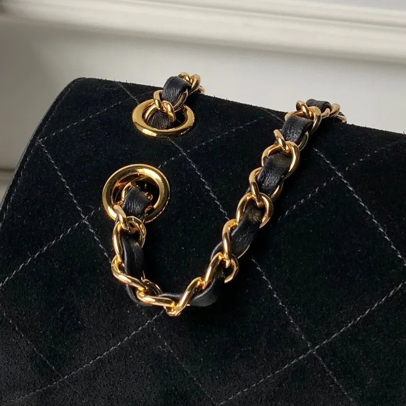 Chanel AS6281 Maxi Classic Flap Bag Vintage Gold Hardware Suede Leather Shoulder Handbag #A65955 Chanel AS6281 Maxi Classic Flap Bag Vintage Gold Hardware Suede Leather Shoulder Handbag #A65955