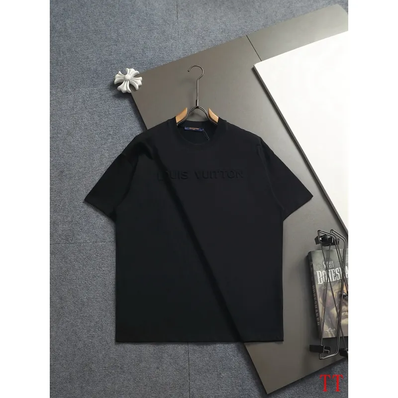 Louis Vuitton T-Shirts for AAAA Louis Vuitton T-Shirts #A65778