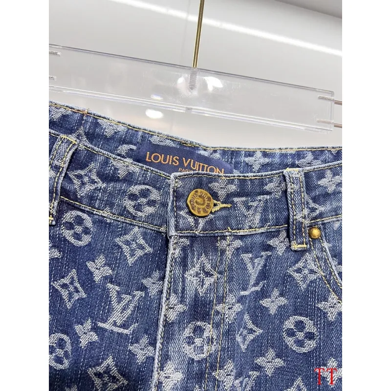 Louis Vuitton Pants for Louis Vuitton Short Pants for men #A64633