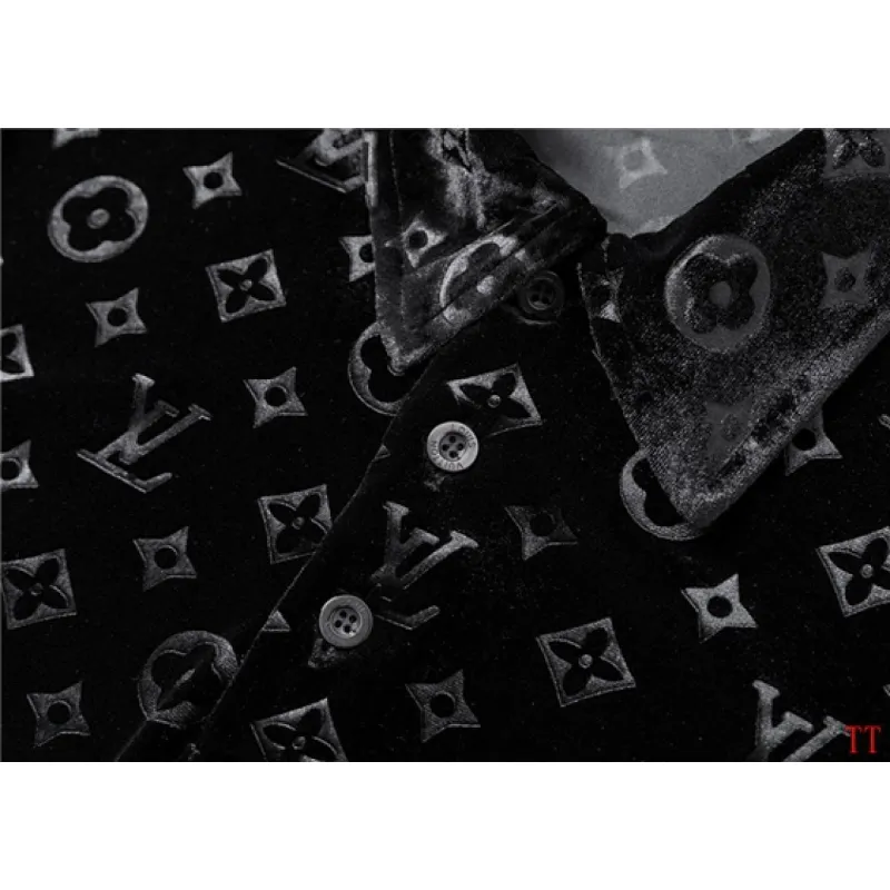 Louis Vuitton tracksuits for Louis Vuitton short tracksuits for men #A65804