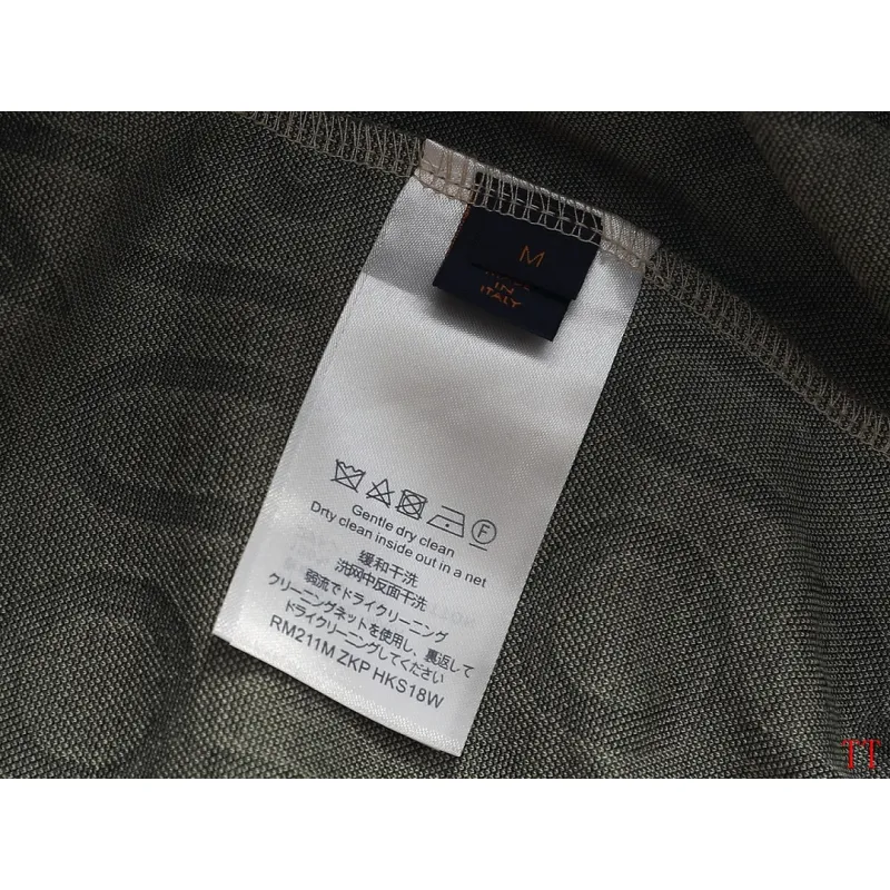 Louis Vuitton tracksuits for Louis Vuitton short tracksuits for men #A65800 Louis Vuitton tracksuits for Louis Vuitton short tracksuits for men #A65800