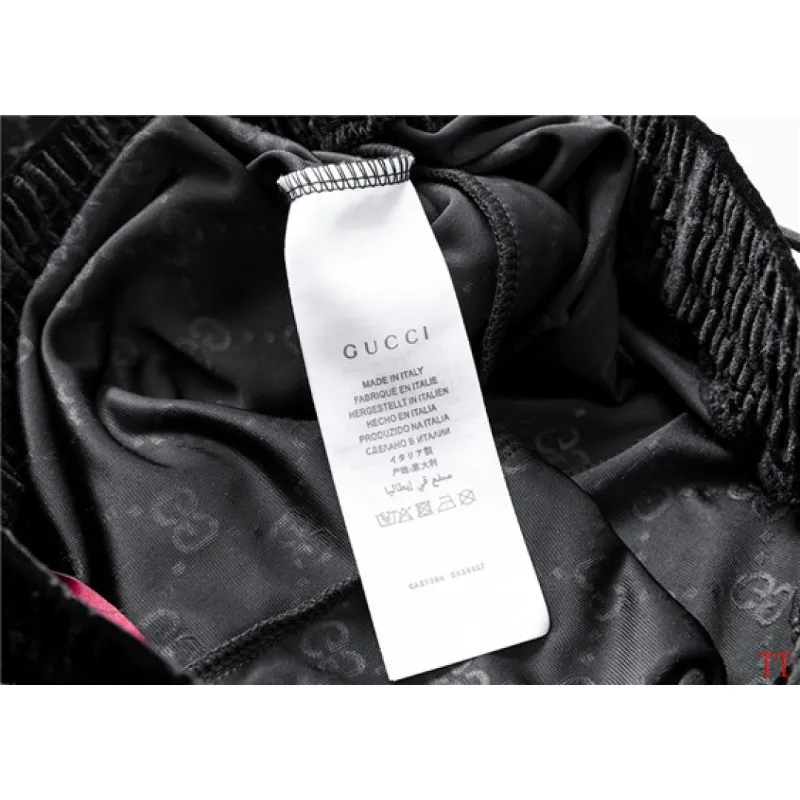 Gucci Tracksuits for Gucci short tracksuits for men #A65807